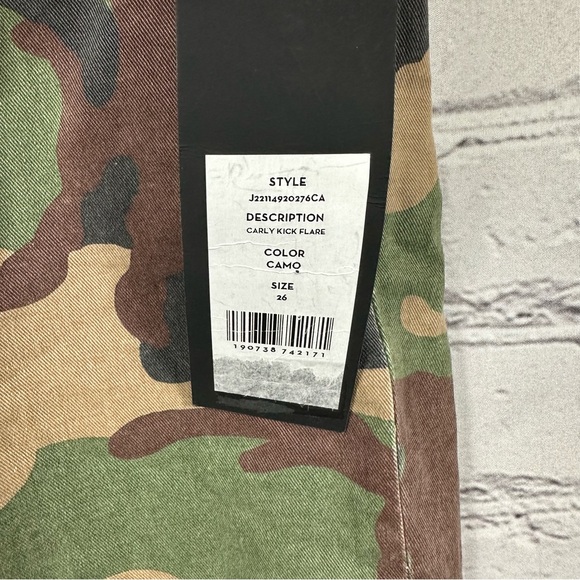 Veronica Beard Jeans Carly Kick Flare Secret Skinny Pockets Green Camo 26/2 NWT - Picture 6 of 10